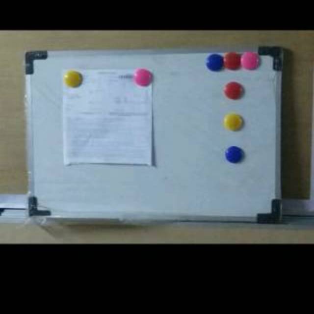 

Papan tulis/white board 90x120cm