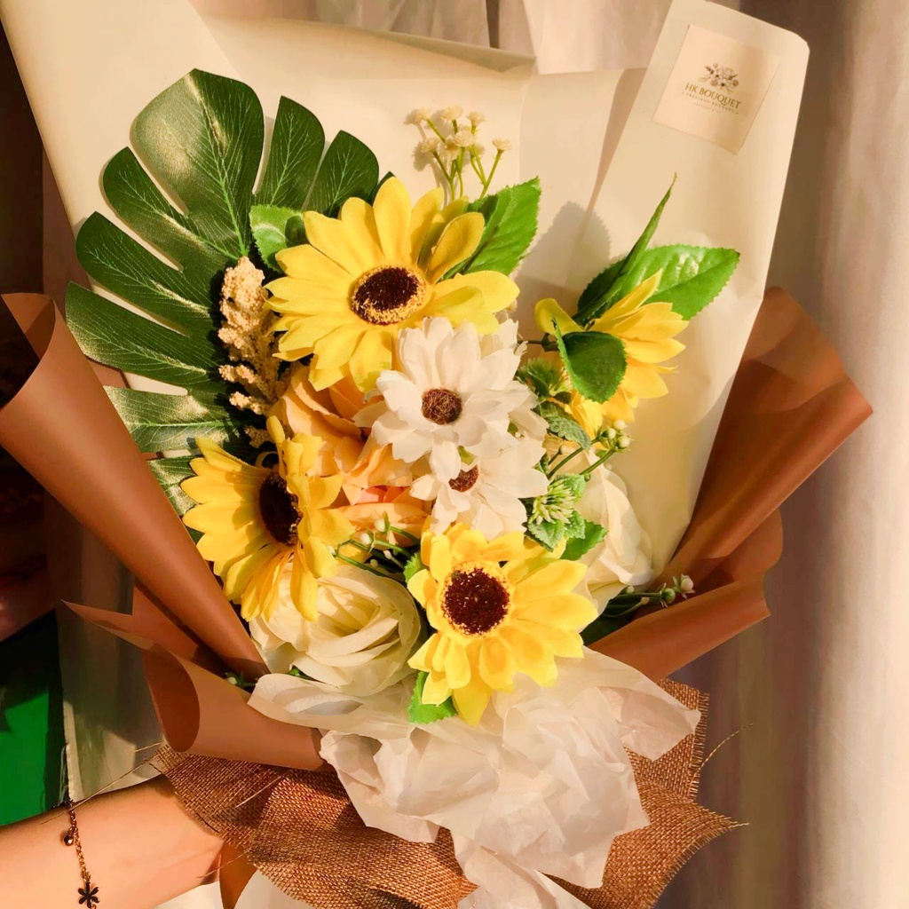 

!!READY!! BUKET BOUQUET BUNGA PALSU - KADO ULTAH - KADO WISUDA - KADO ENGAGEMENT