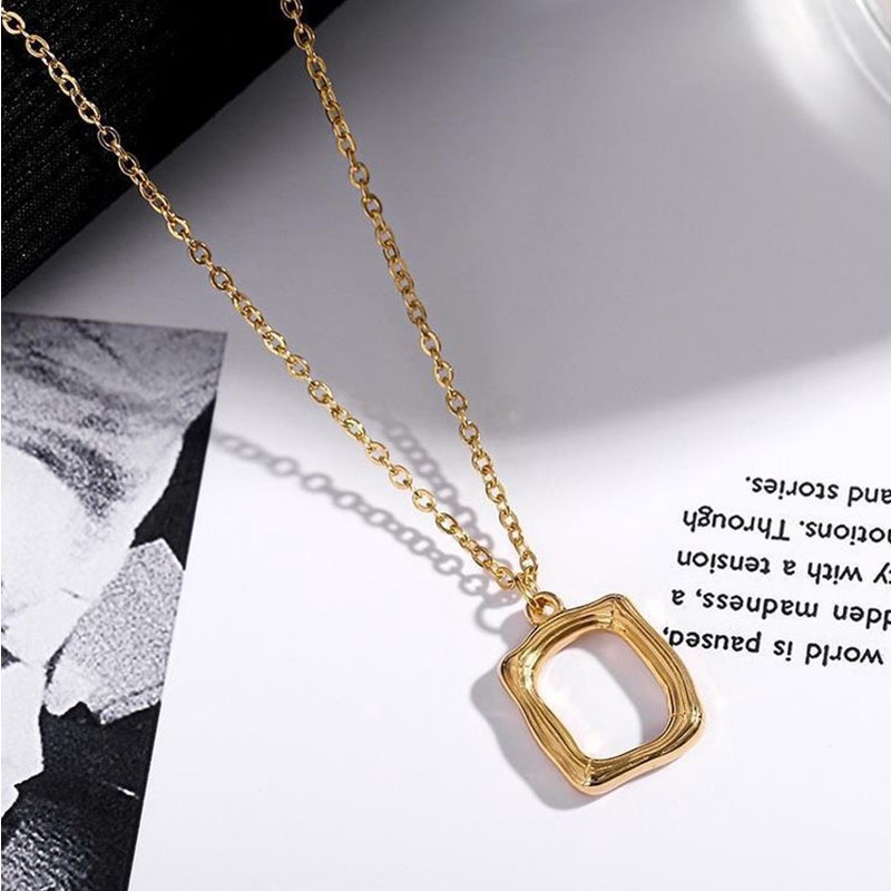 Women Vintage Necklace Square Pendant Multilayer Necklaces Rantai Leher Kalung