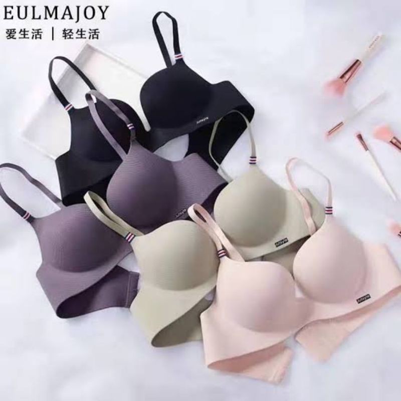 PUSH UP SEAMLESS CUP BRA BH TANPA KAWAT HIGH QUALITY NYAMAN DIPAKAI