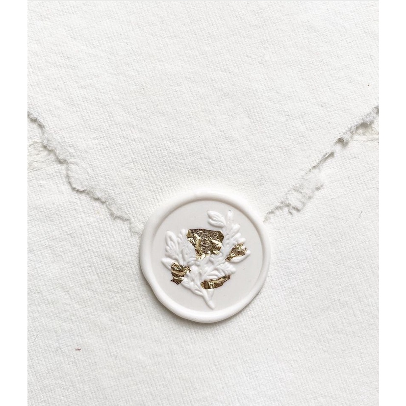 

(CFR) Oliver (White With Gold Foil) - 1 Pcs seal wax coin sticker siap pakai ready stock (Include double tape) / souvenir pernikahan / accesories / calligraphy / journaling / undangan / hampers