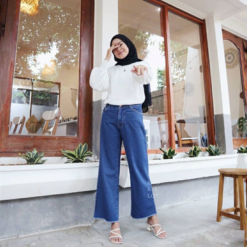 CS-PROMO GILA!!! PREMIUM KULOT JEANS RAWIS WANITA/CELANA JEANS MURAH/CELANA WANITA/CELANA KEKINIAN Belum Ada Penilaian 0 Terjual