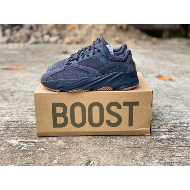 adidas 700 utility black