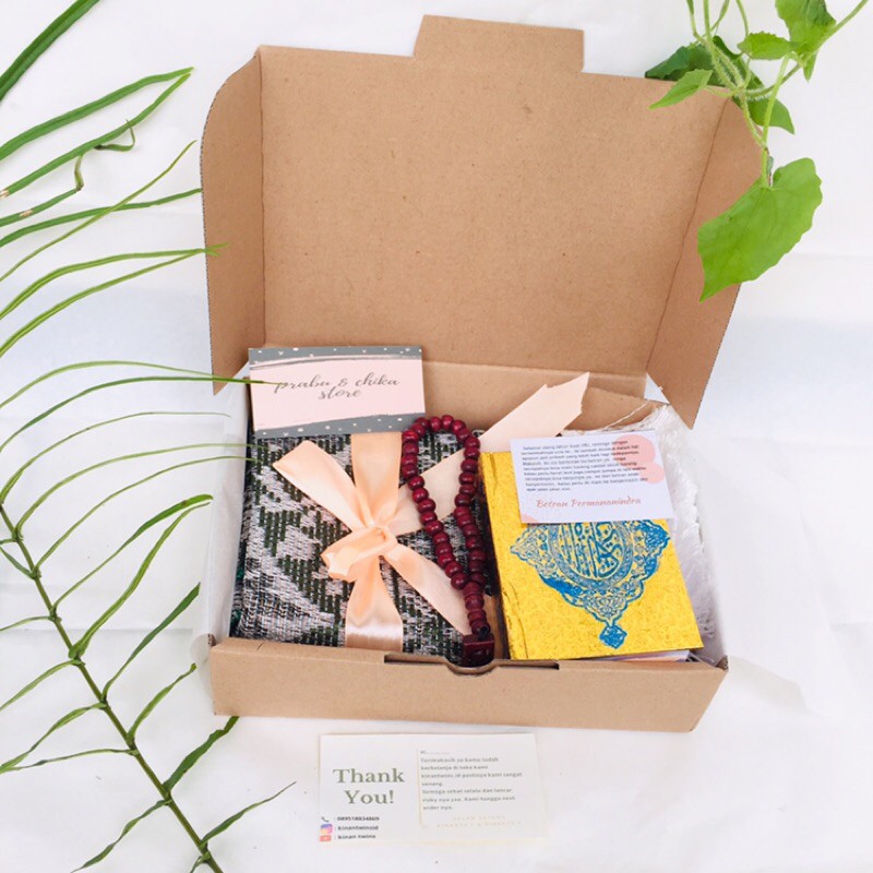 

HAMPERS PRIA WANITA GIFT BOX GIFT BIRTHDAY HADIAH ULANG TAHUN