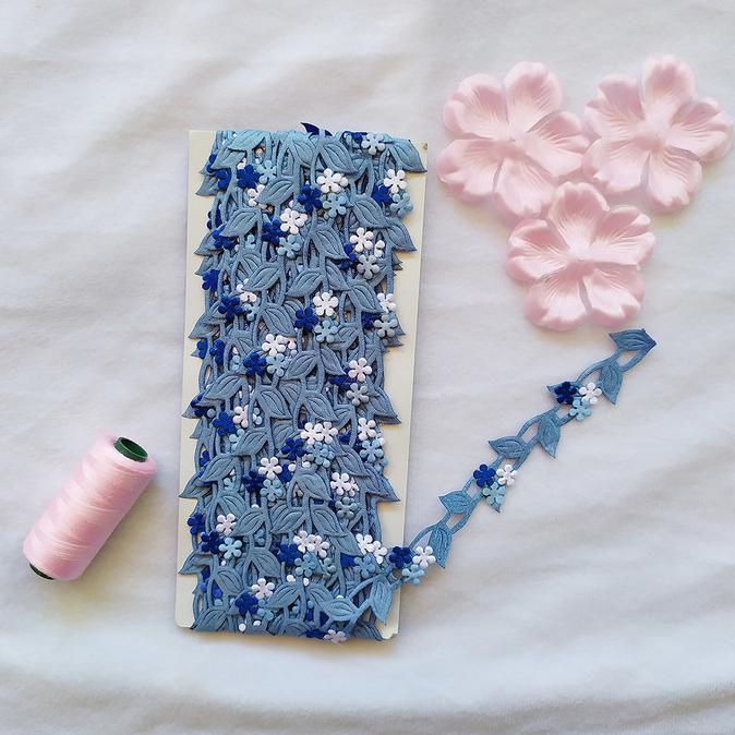 Hanya Disini] Renda Daun Bunga 3 Bahan Satin - Biru Prusi Lebar 2 Cm - Per Roll