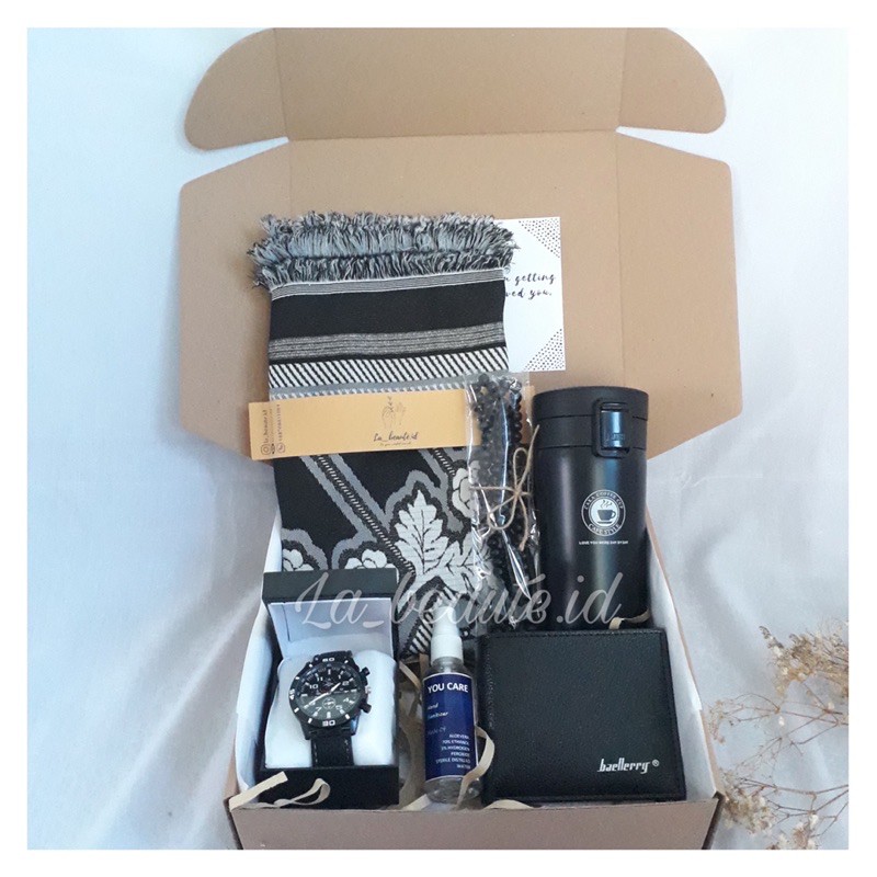 Kado Ultah Cowok / Hampers Cowok / Hampers Sajadah / Jam Tangan Cowok / Hampers Cowok