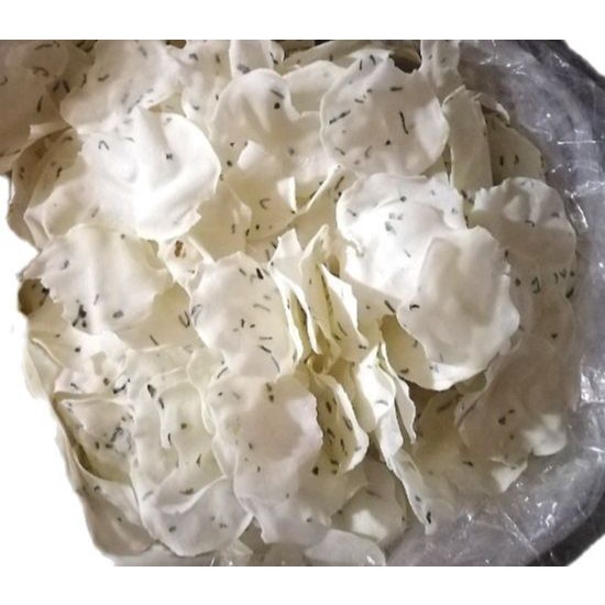 

Kerupuk Daun Kucai/Kerupuk Wonosobo/Kerupuk daerah/ Kerupuk Purworejo