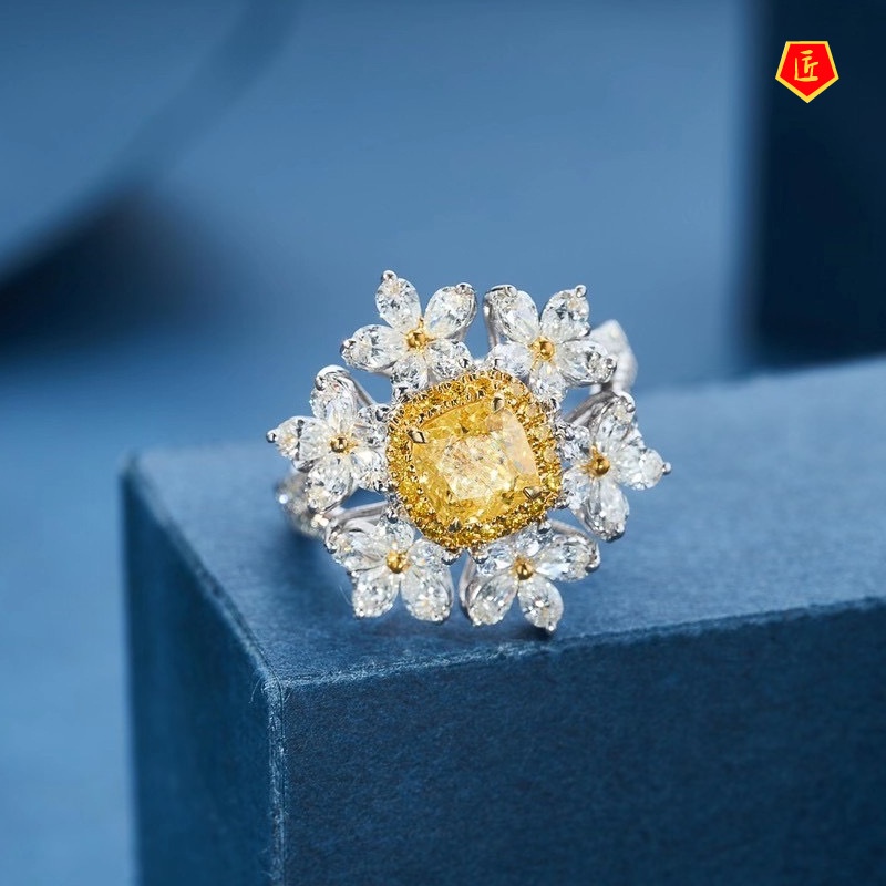 [Ready Stock]Light Luxury Yellow Diamond Flower Ring