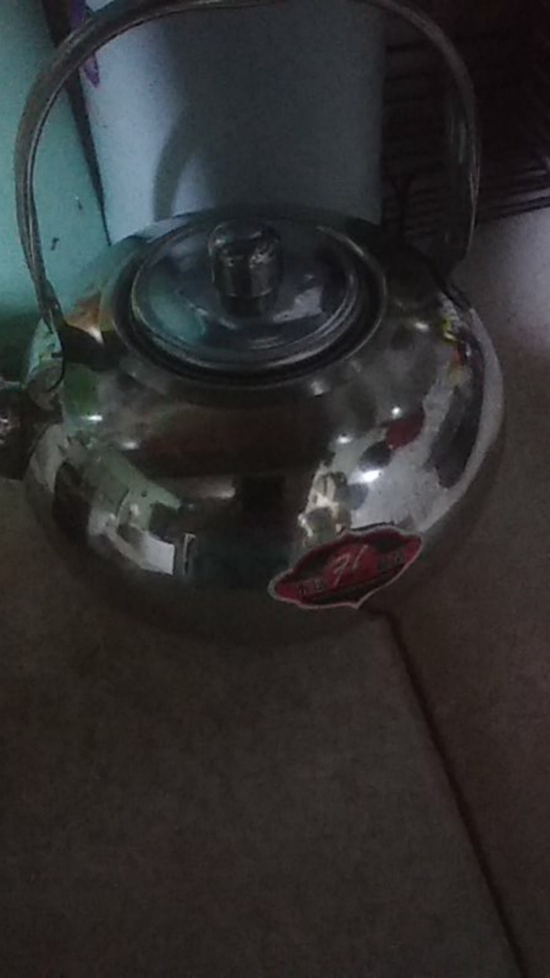 Teko Air Tea Coffee Bulat + Saringan Stainless Steel 18 Cm / 1.8 Liter