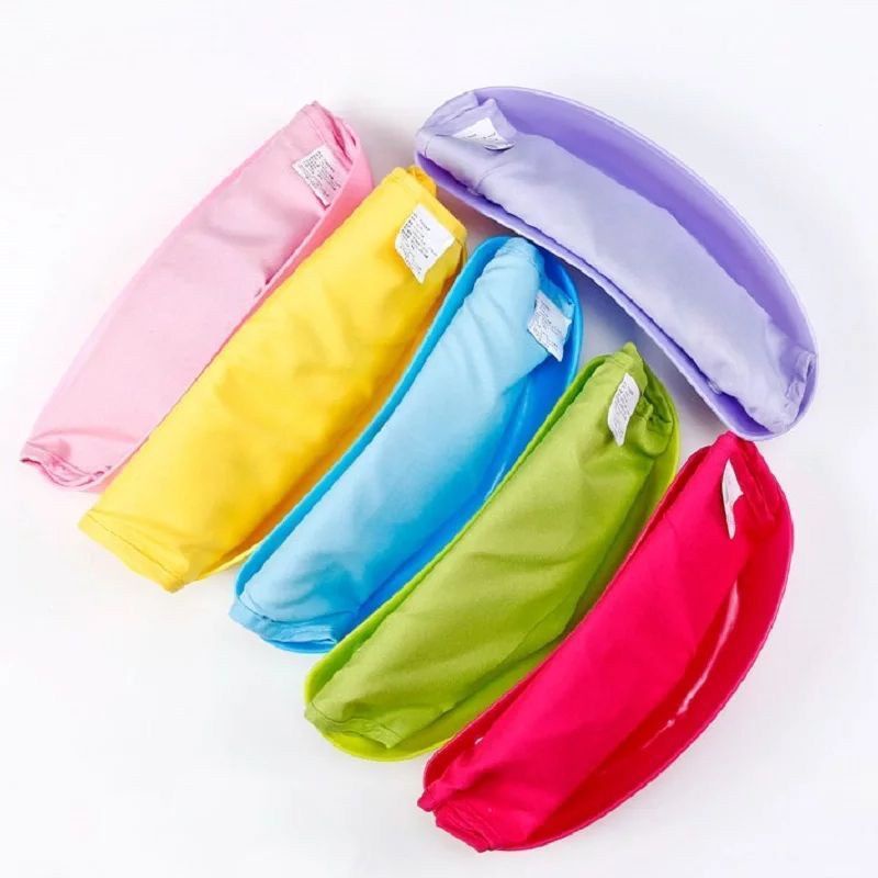 Baby safe alas makan selaber slaber bib lipat kantong crumb catcher plastik