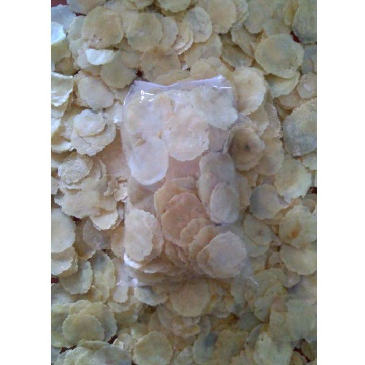 

Emping melinjo mentah 250 gram