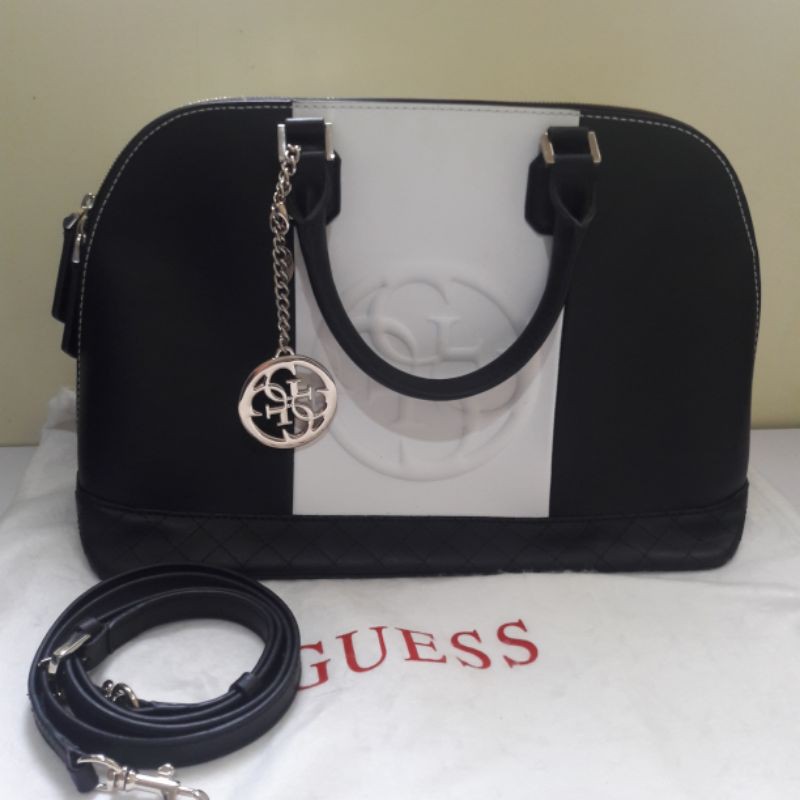 Preloved tas Guess 100% authentic