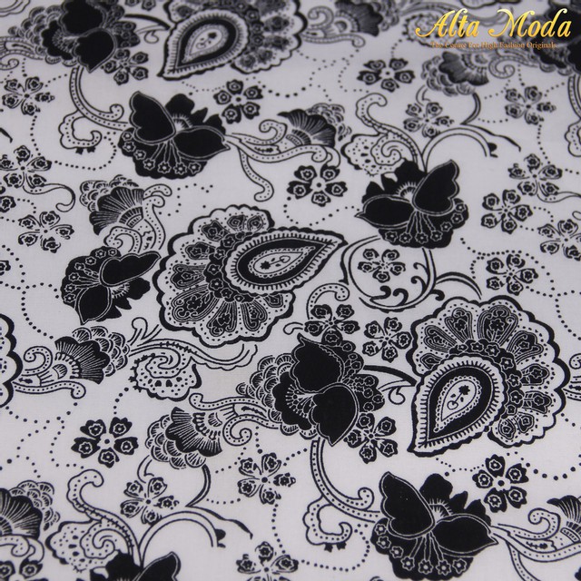 

Alta Moda Katun Putih Motif Batik Hitam (1M)