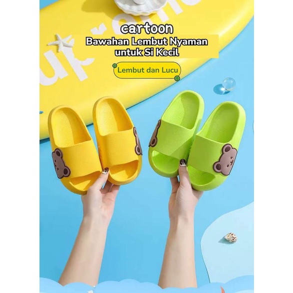 Sandal Slides Bayi / Sepatu Sandal Anak Karet Anti Slip Beruang