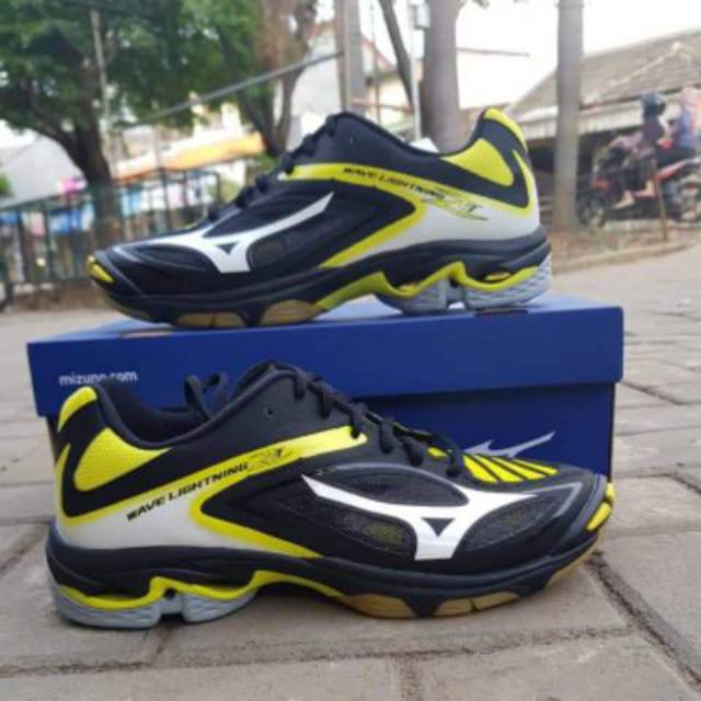 mizuno wave lightning z3 online