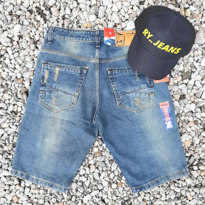 celana pendek sobek pria jeans pendek cmje celana jeans jumbo pria