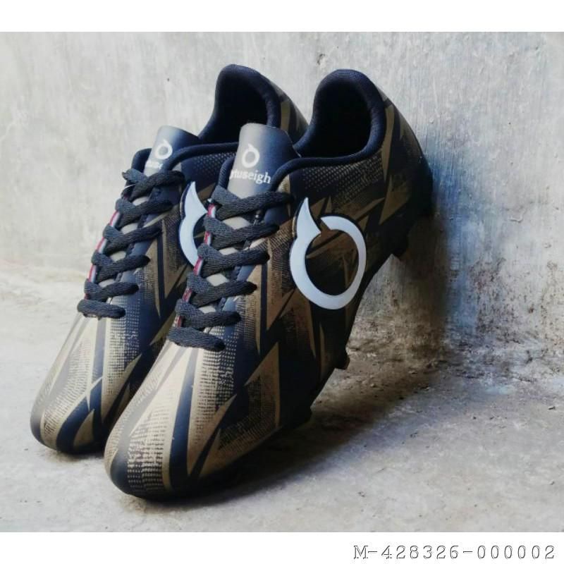 SEPATU BOLA ORTUS HITAM GOLD MESS VTFC-017