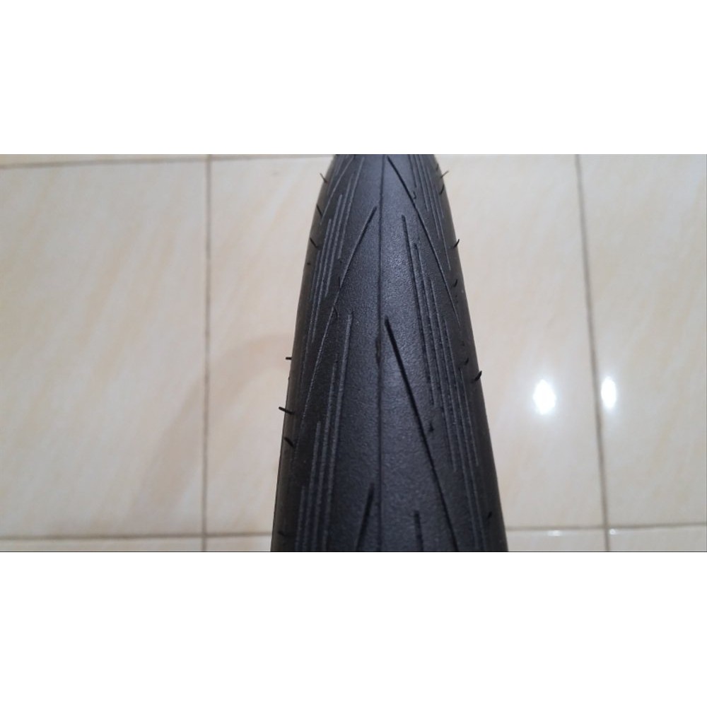 BAN LUAR SCHWALBE 700X28 LUGANO Limited