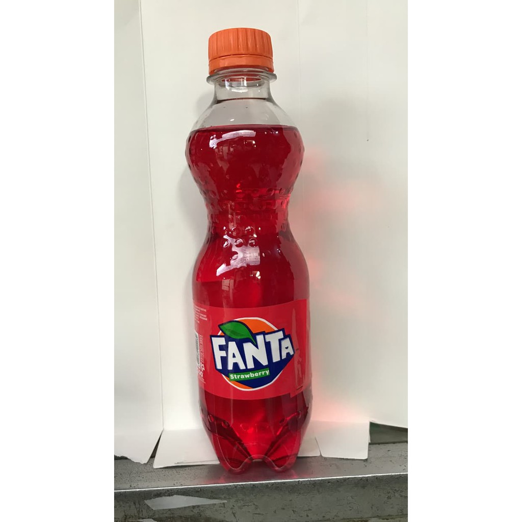Fanta Botol Strawberry 390 ml / Seru Merah 390ml Kecil / Grosir