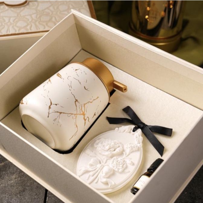 

Souvenirs Lebaran Idul Fitri Hampers Bingkisan Giftbox Unik Free Card Amandadevana