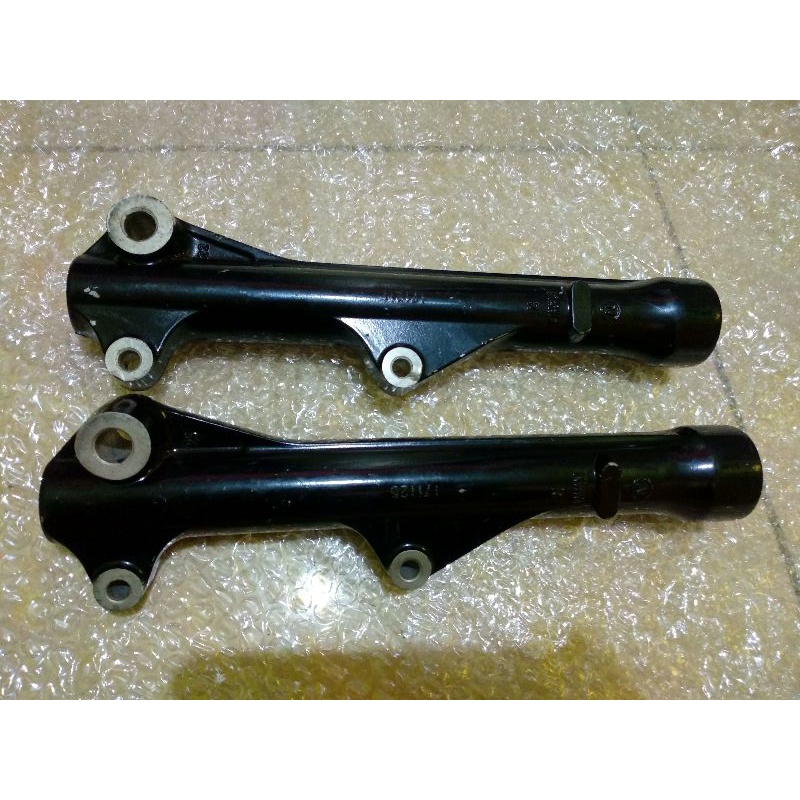 TABUNG SHOCKBREAKER SEBELAH KANAN SUPRA X125 F1 2014-2016 SUPRA X 125 HELM IN ORIGINAL KWW