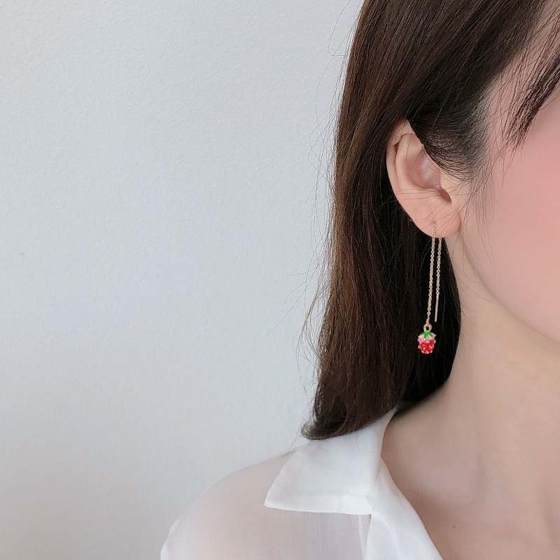 Strawberry menggantung anting-anting panjang rumbai girly temperamental anting-anting Korea internet