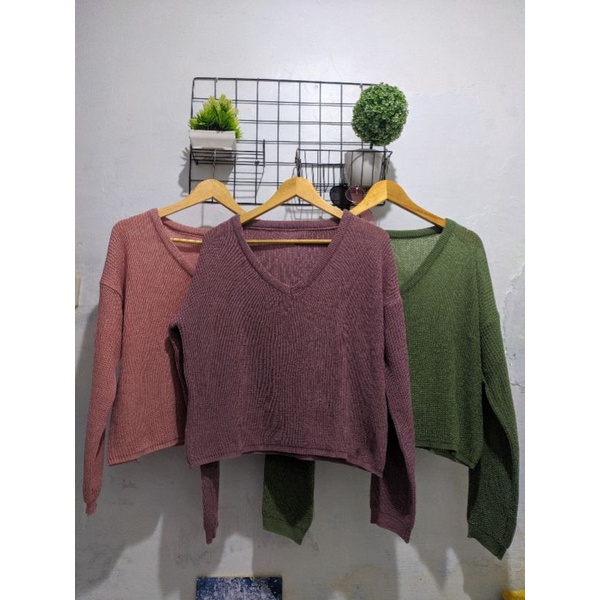 SWEATER RAJUT KERAH V NECK/ SWEATER RAJUT CROP/ SWEATER CROP/ ATASAN RAJUT KERAH V NECK/ PREMIUM