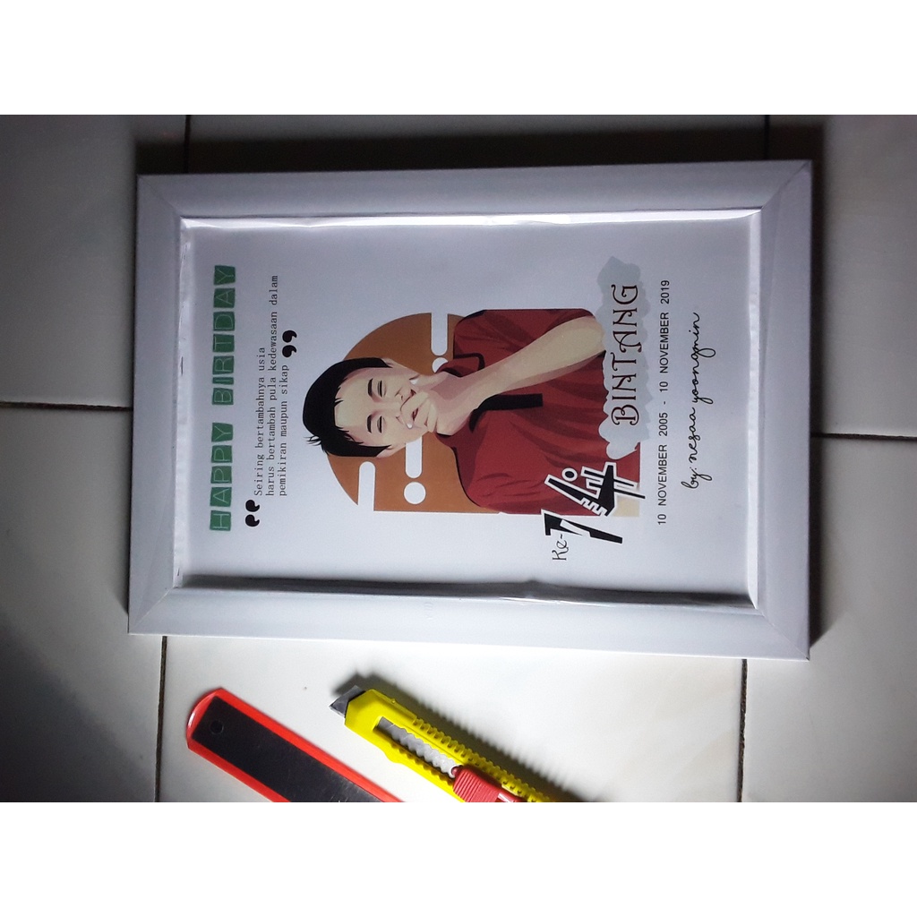 

Vektor art pigura hadiah wisuda ulang tahun kado crap frame buket snack
