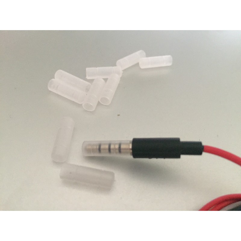 MUST HAVE Earphone 3.5mm Jack Protector