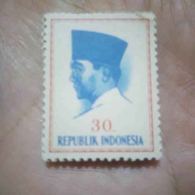 

158.1 keping prangko soekarno 30 sen