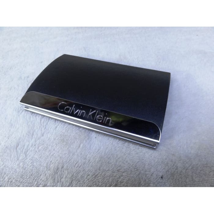 

BARU EXCLUSIVE NAME CARD HOLDER / TEMPAT KARTU NAMA EKSKLUSIF CK / CALVIN K HC90