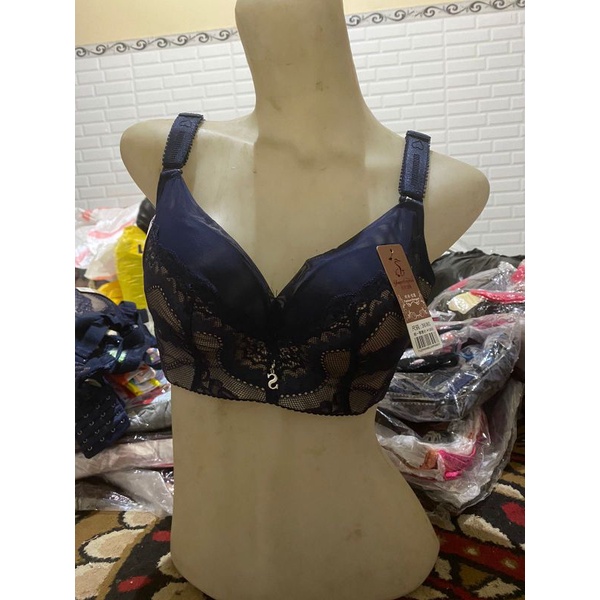 bh brokat penekan lemak import // bra import penekan lemak motif brokat H4 cup jumbo