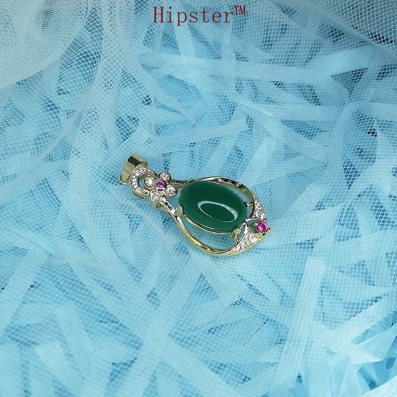 New Hot Sale Fashion Elegance Retro Emerald Pendant Gold Necklace