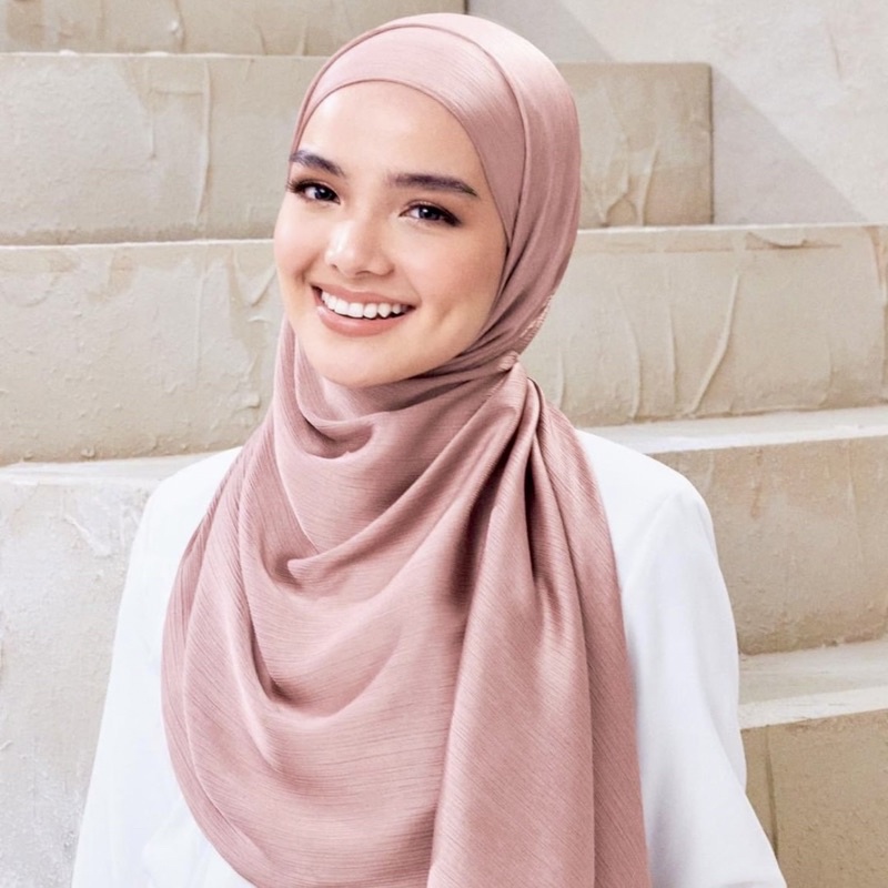 Pashmina Premium Satin Silk Malaysia Textured Crinkle (JAHIT TEPI KECIL SUPER RAPI)-Rosegold