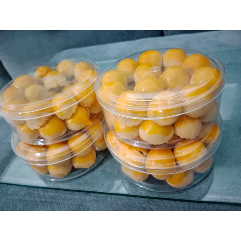 

Kue nastar HOME MADE