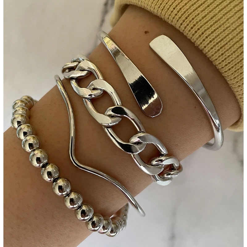 4pcs / Set Gelang Rantai Besar Tebal Gaya Punk Retro Bahan Metal Glossy Untuk Wanita