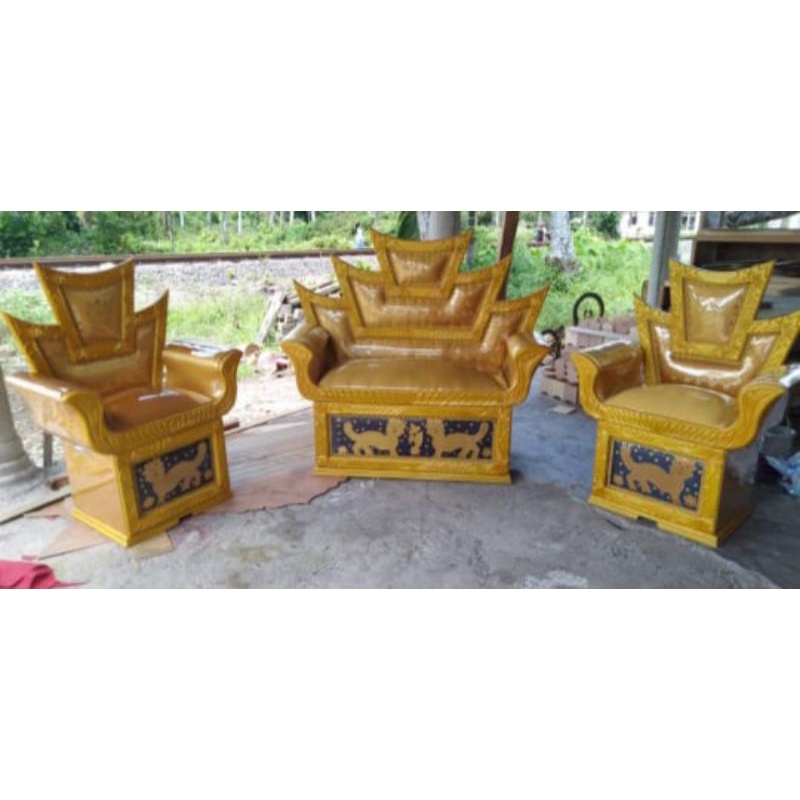 Parapuih (Kain Tutup Kursi Pelaminan)