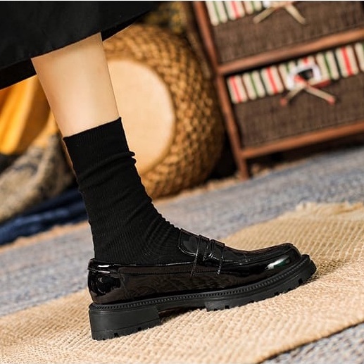 Sepatu Loafers Docmart Wanita / Sepatu Korea Glosy ZHE ZHE Premium BL 0232