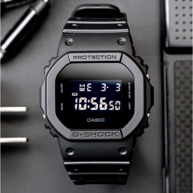 JAM TANGAN WATCH G-SHOCK SEGI DW 5600 RUBBER PRIA WANITA - HITAM