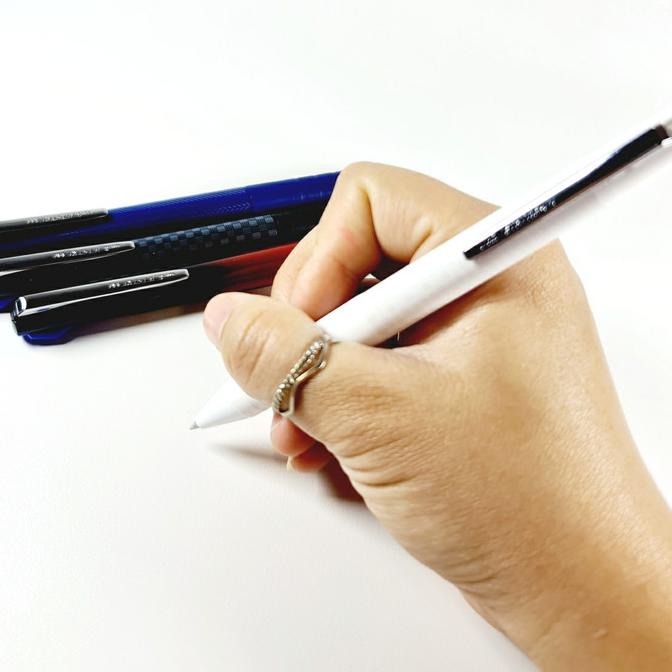 

SALE Uni Jetstream 3 color Ballpoint pen 0,5mm/PULPEN GEL/PULPEN LUCU/PULPEN 1 PACK/PENSIL WARNA/PENSIL 2B/PENGHAPUS JOYKO/PENGHAPUS LUCU/RAUTAN PENSIL PUTAR/RAUTAN ELEKTRIK/SPIDOL WARNA/SPIDOL PERMANEN/SPIDOL WHITEBOARD/CORRECTION TAPE