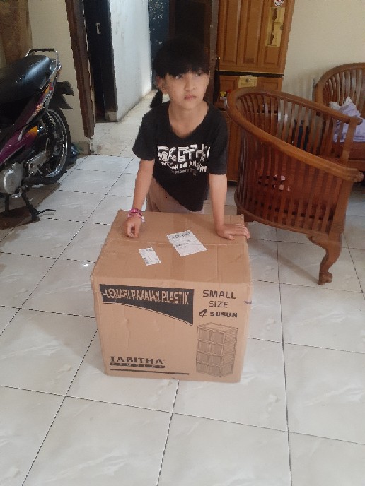 Lemari Plastik Lemari Pakaian Polos 4 Susun Promo Diskon Gede Termurah!!