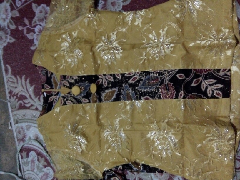 Setelan Batik Brokat Couple Plus Anak Dewi