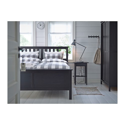 HEMNES Meja samping tempat tidur hitam cokelat / putih 46x35 cm