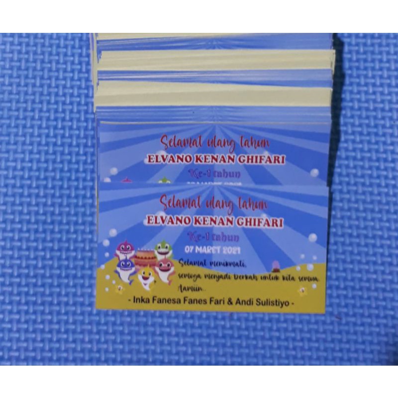 

stiker nasi kuning motif baby shark stiker bento / olive ukuran se kartu nama