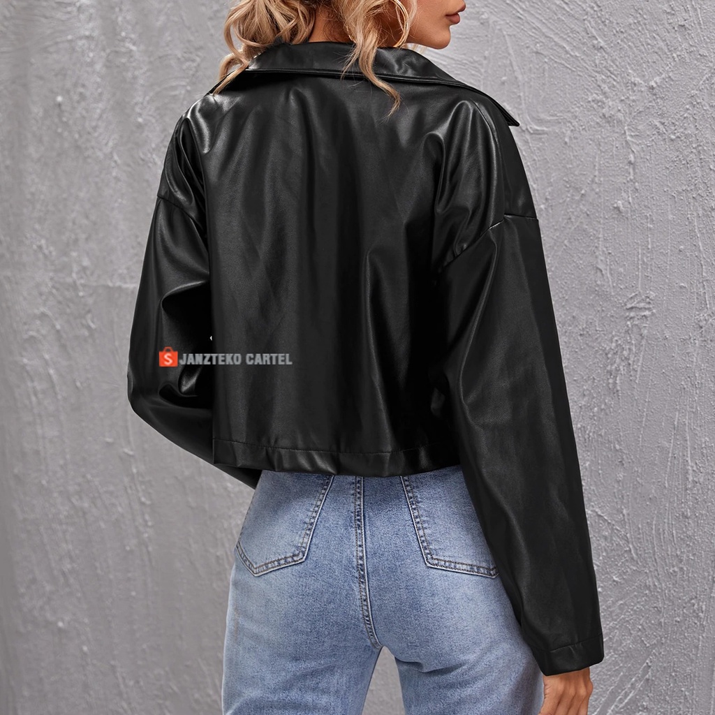 JNK x MONA - Jaket Crop Top Wanita Semi Kulit Sintetis Viena Faux Synthetic Leather Premium Original Clothing PU Jacket Blouson Saku Pocket Dual Flap Cewek Perempuan Outwear Buttons Front Drop Outfit Hijab Sexy Korea KPOP Style Kekinian Acara Fall Winter