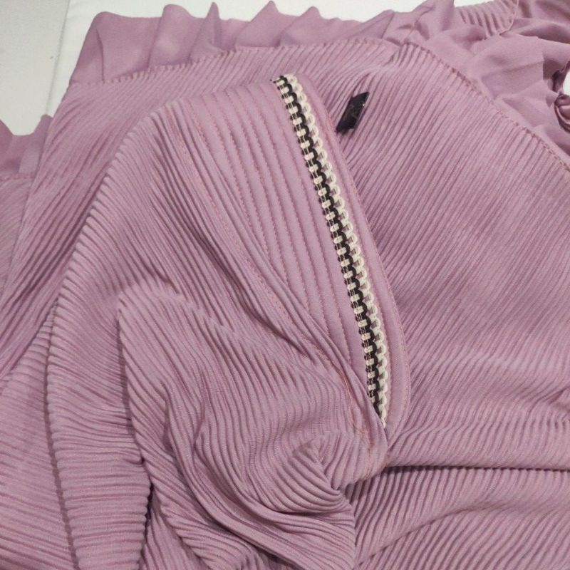 HIJAB INSTAN AH-01 PAD PLISKET REMPEL BY AIP HIJAB-Ungu Salem
