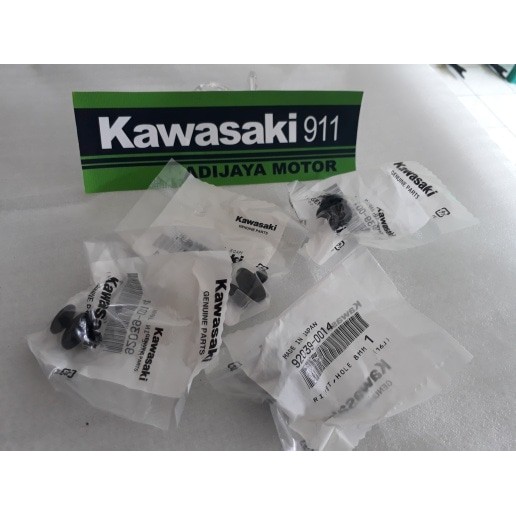 Rivet body Ninja 250 92039-0014