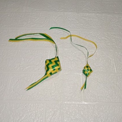Ketupat Pita Mini Hiasan Hampers