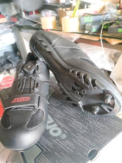 SEPATU AVELIO MTB mountain bike shoes black red bicycle shoes