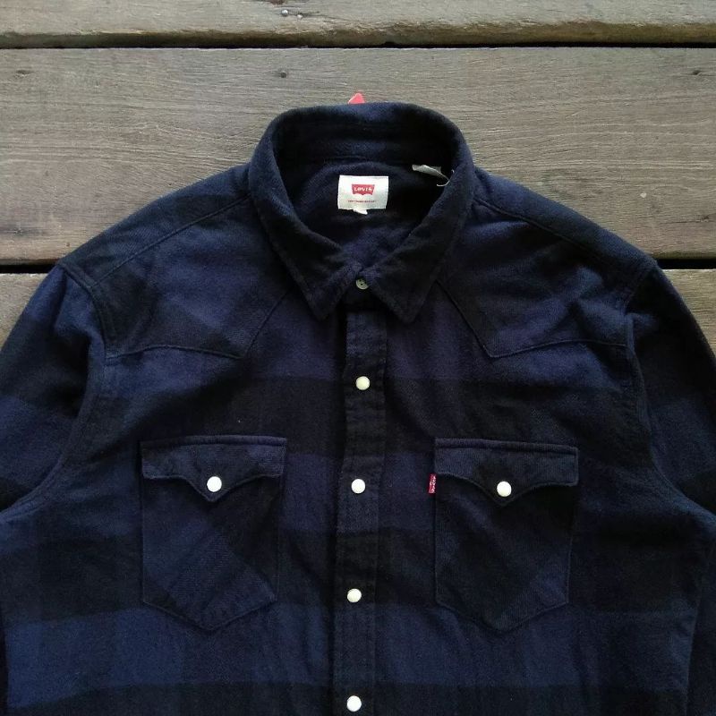 kemeja lengan panjang flanel levis second dan bekasw